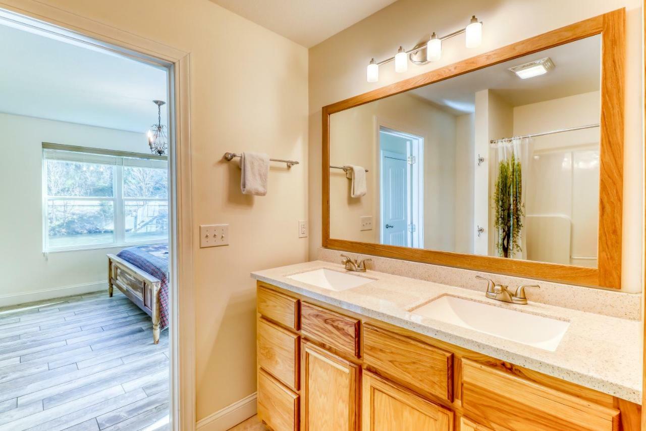 2 Bed 2 Bath Vacation Home In Whittier III ภายนอก รูปภาพ