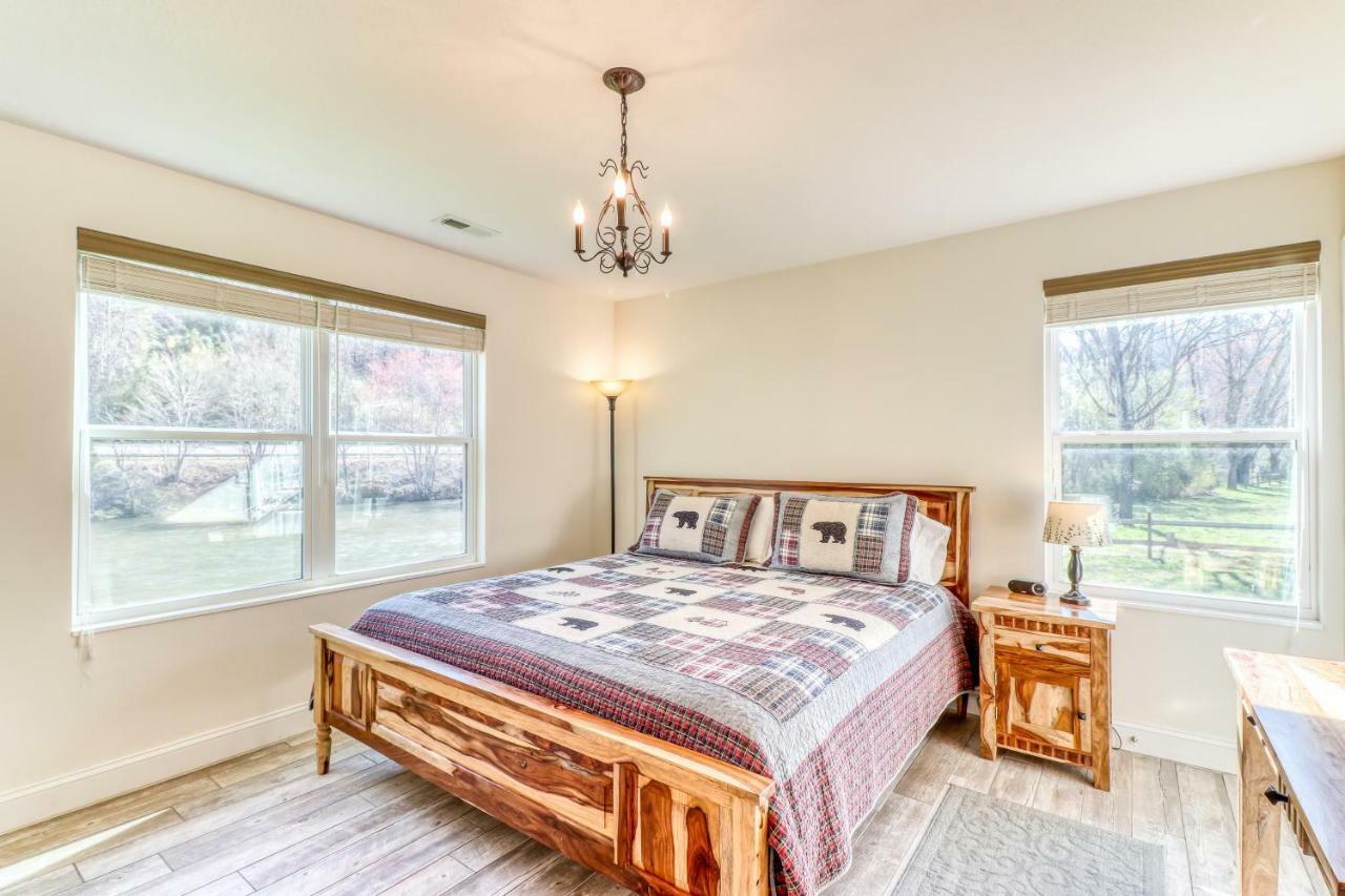 2 Bed 2 Bath Vacation Home In Whittier III ภายนอก รูปภาพ