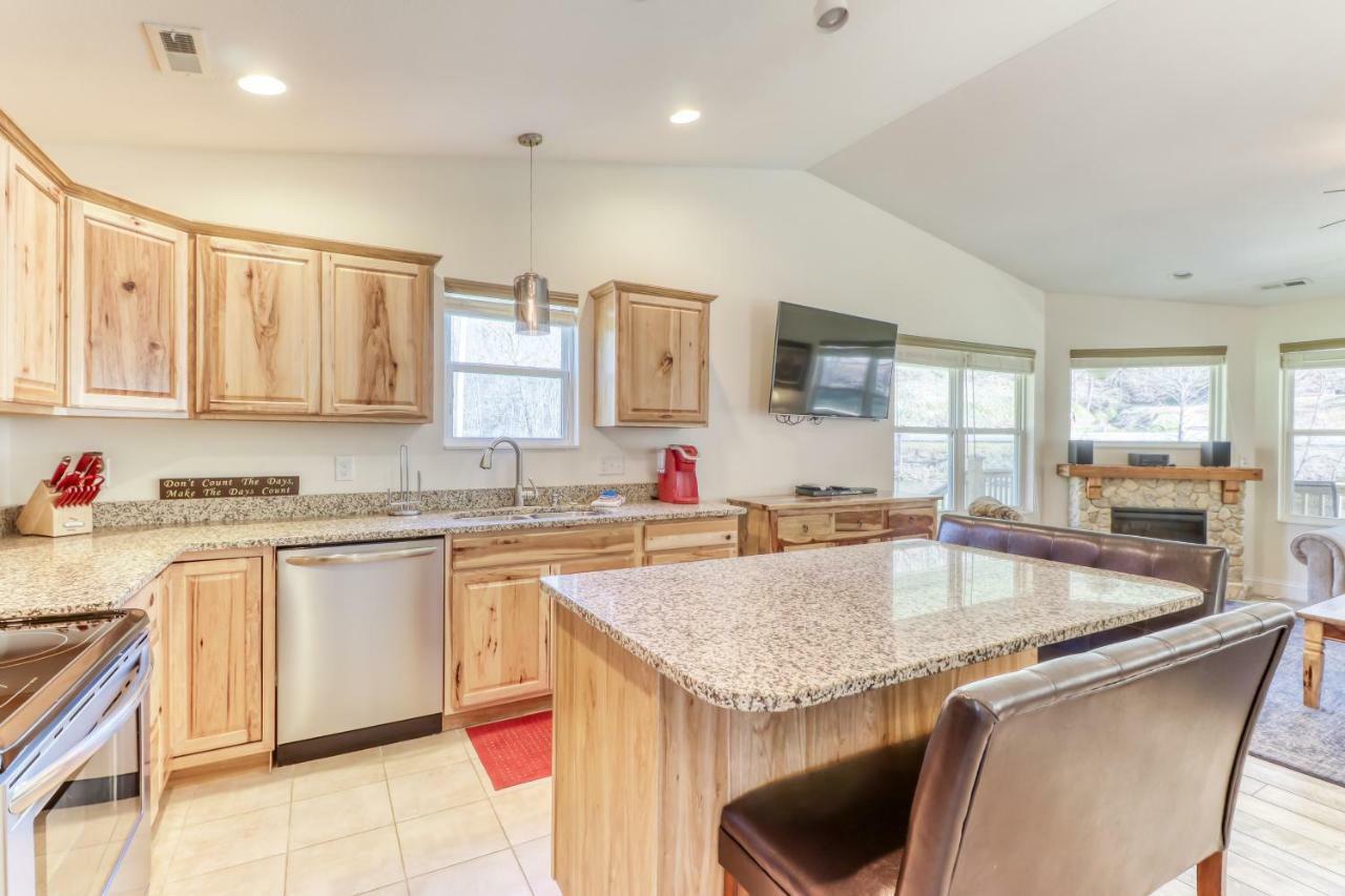2 Bed 2 Bath Vacation Home In Whittier III ภายนอก รูปภาพ