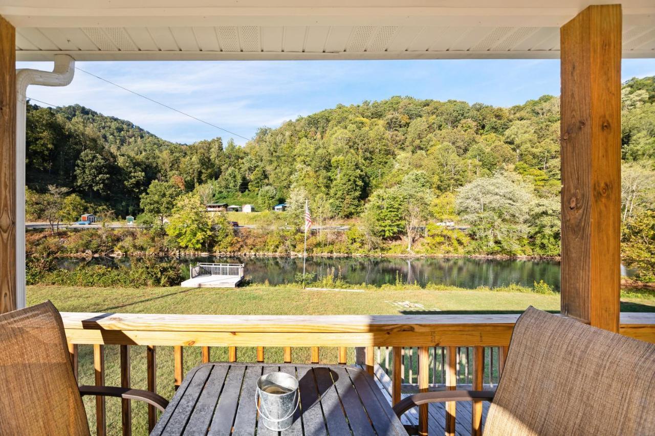 2 Bed 2 Bath Vacation Home In Whittier III ภายนอก รูปภาพ